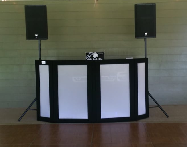 Gallery photo 1 of Dj Mel