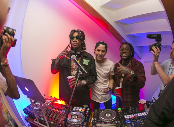 Gallery photo 1 of DJ Men-Yo