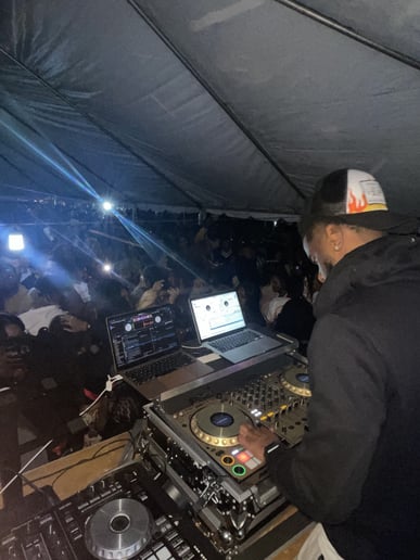 Gallery photo 7 of DJ Menace
