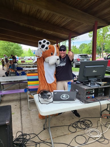 Gallery photo 1 of DJ Mighty Quinn