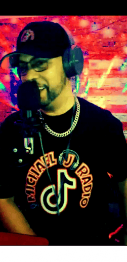 Gallery photo 1 of Michael J Radio