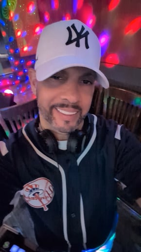 Gallery photo 5 of Michael J Radio