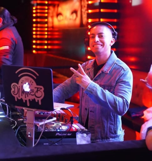 Gallery photo 4 of Dj MikeB