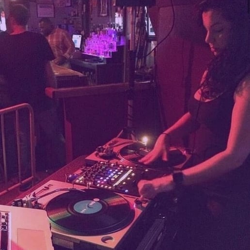 Gallery photo 5 of DJ Miss Deezy