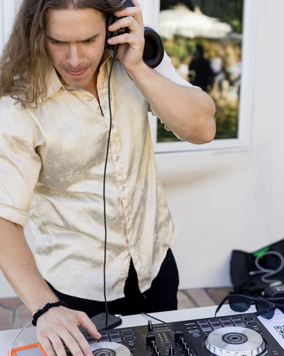 Gallery photo 1 of DJ MJ