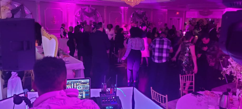 Gallery photo 9 of DJ Moefya