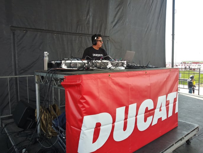 Gallery photo 5 of DJ Threede
