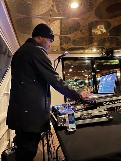 Gallery photo 21 of DJ Mr. G (The G Xperience)