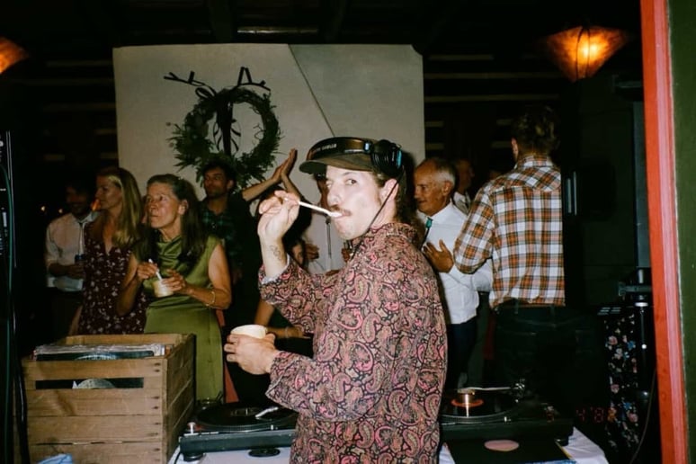 Gallery photo 3 of DJ My Guy
