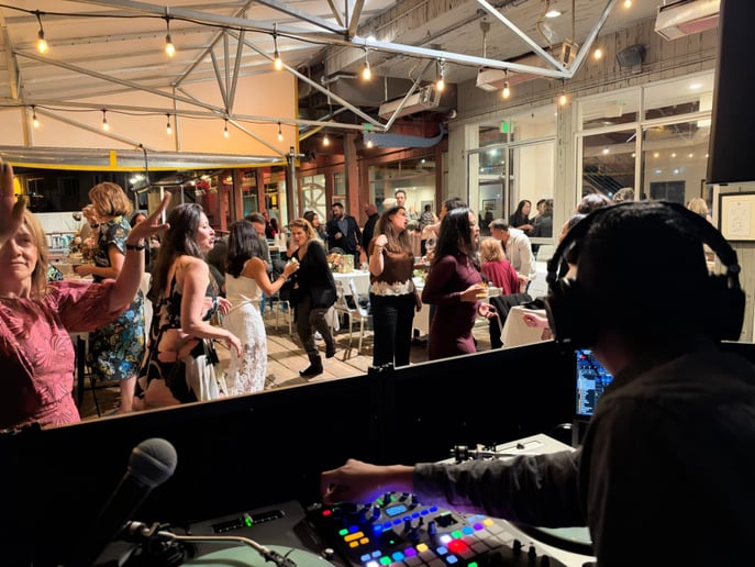 Gallery photo 1 of DJ Neilsix
