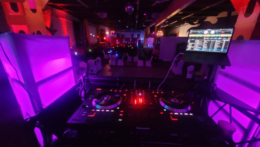 Gallery photo 3 of DJ Never Nice