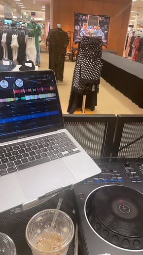 Gallery photo 4 of DJ Nice