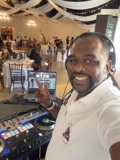 Gallery photo 2 of Dj NiceGuy