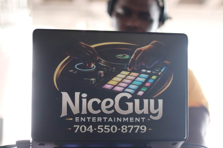 Gallery photo 10 of Dj NiceGuy