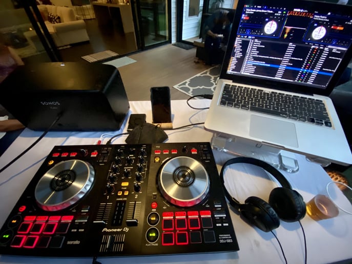 Gallery photo 1 of DJ Novacaine