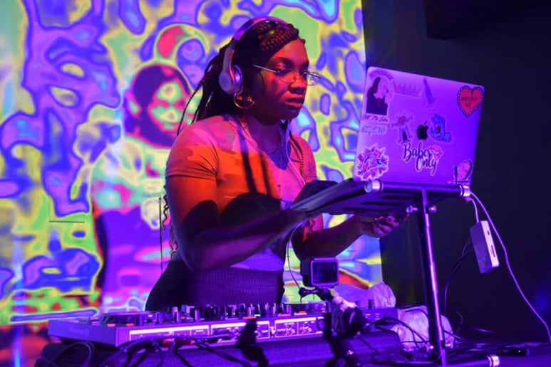 Gallery photo 1 of DJ CW