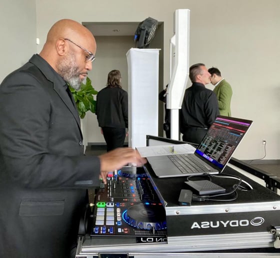 Gallery photo 2 of Dj One Love