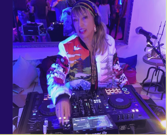 Gallery photo 1 of DJ One Love