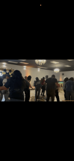Gallery photo 6 of DJ Onque, The Dancing DJ