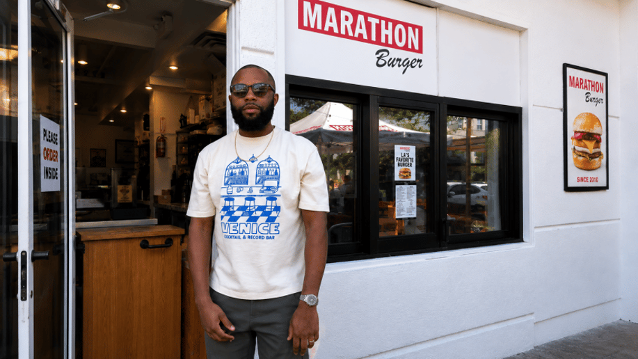 Gallery photo 8 of DJ Outlet
