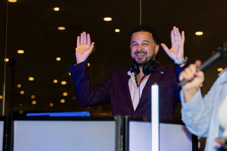 Gallery photo 7 of DJ Paul Anthony