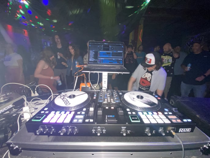 Gallery photo 9 of Dj Phats