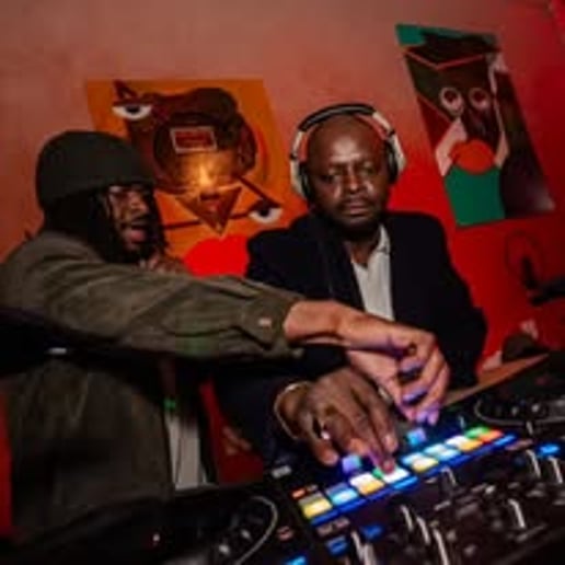 Gallery photo 6 of DJ PiZ - The sauce is in the mix