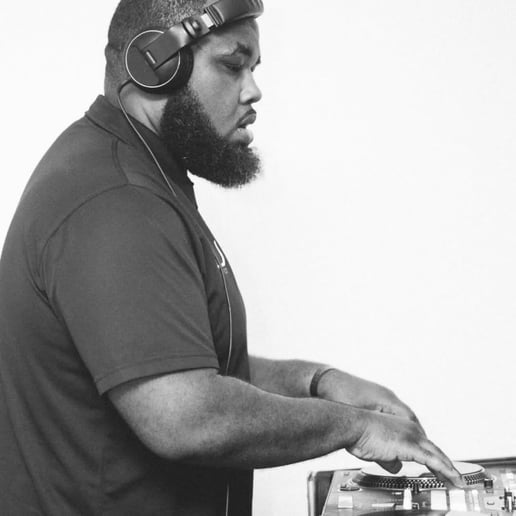 Gallery photo 5 of DJ PlayDAT