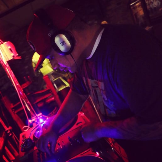 Gallery photo 1 of Dj Polyvibe Entertainment