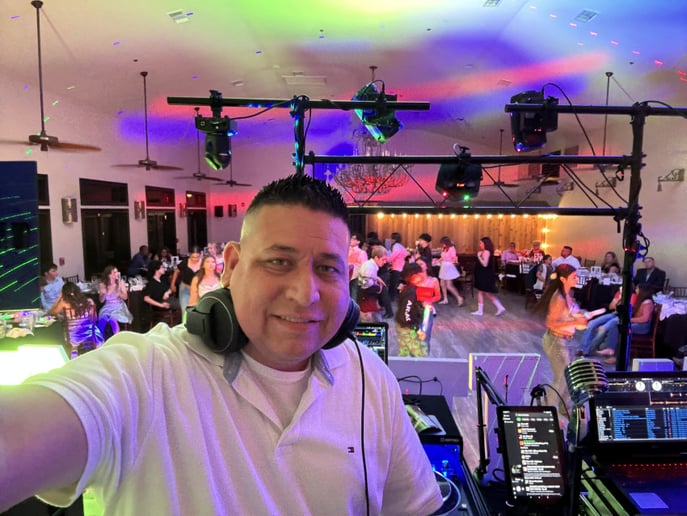 Gallery photo 8 of DJ Power Mix