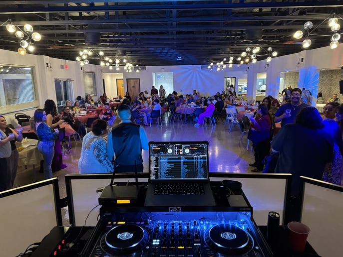 Gallery photo 9 of DJ Power Mix
