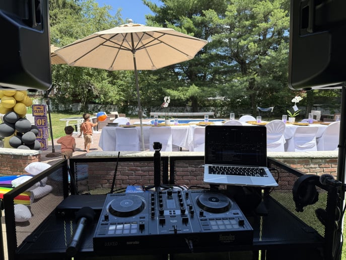 Gallery photo 9 of DJ Pozo