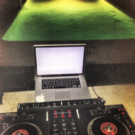 Gallery photo 2 of DJ Primo