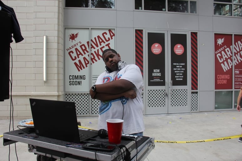 Gallery photo 2 of DJ Pritty Swif