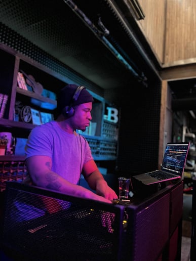 Gallery photo 2 of DJ Prodigy