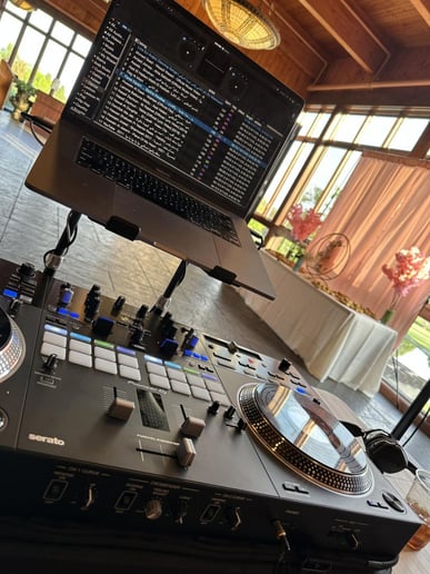 Gallery photo 1 of DJ Puff