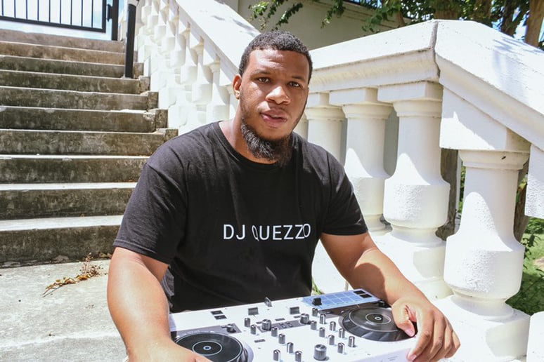 Gallery photo 3 of DJ Quezzo