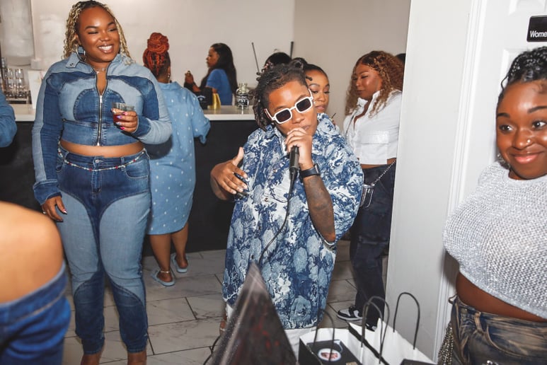 Gallery photo 6 of DJ RaeTooTrill