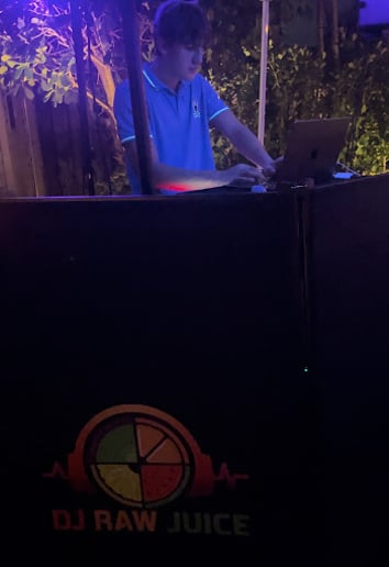 Gallery photo 6 of DJ Raw Juice
