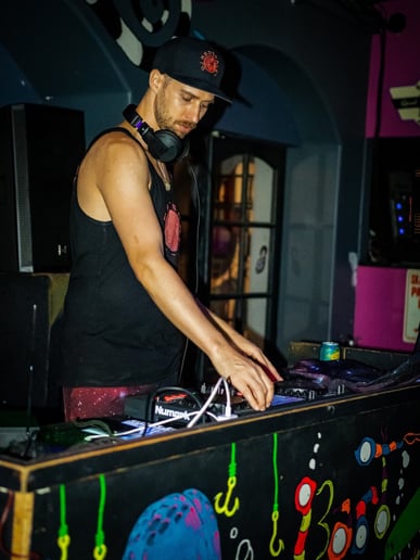 Gallery photo 2 of DJ Redspace