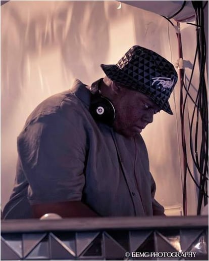 Gallery photo 1 of DJ Redzz Entertainment