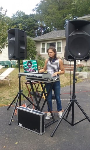 Gallery photo 3 of DJ Renee