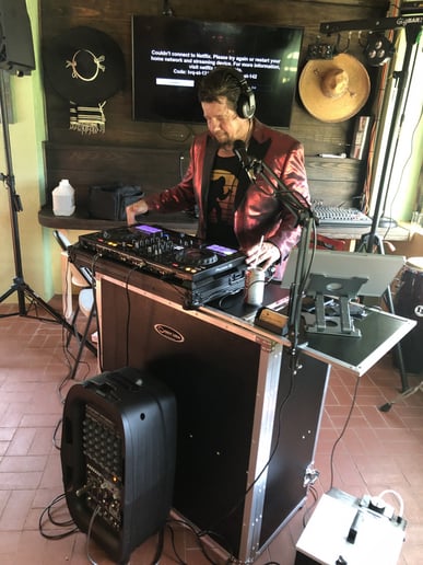 Gallery photo 3 of DJ Ric Pivot