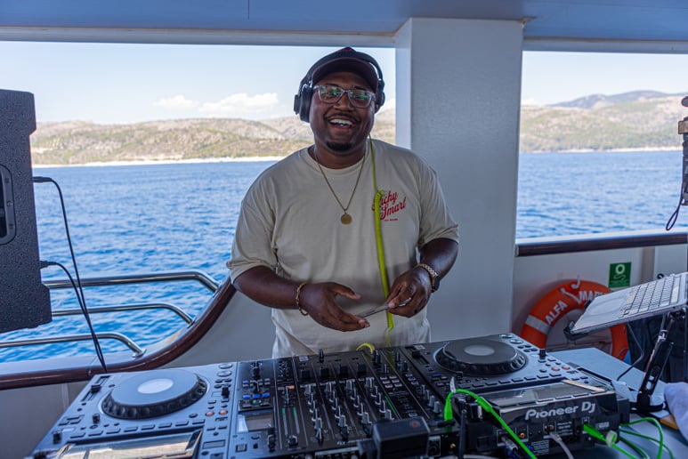 Gallery photo 10 of DJ Richy