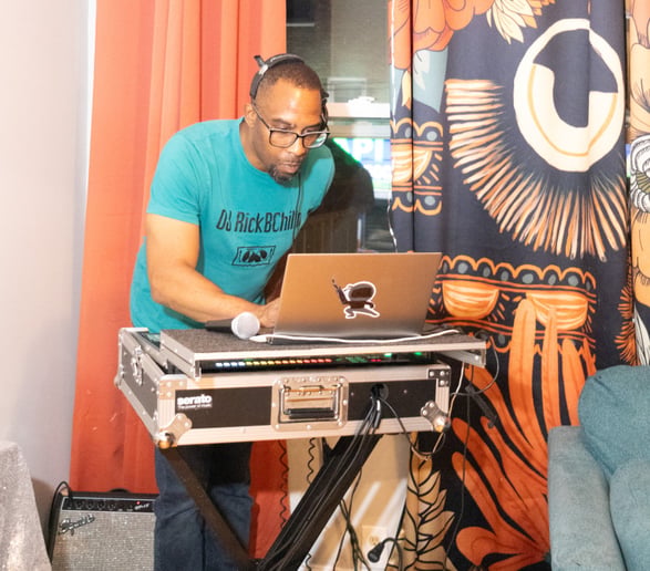 Gallery photo 4 of DJ RickBchilln