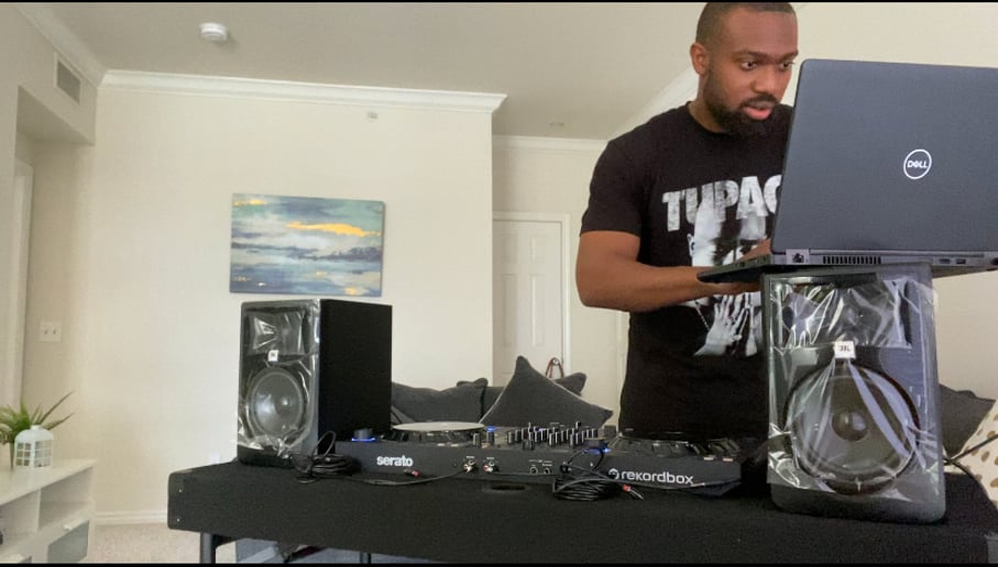 Gallery photo 1 of Dj Rico