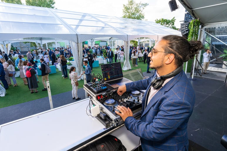 Gallery photo 6 of DJ Robby