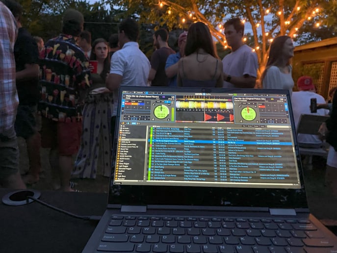 Gallery photo 4 of DJ Rolo