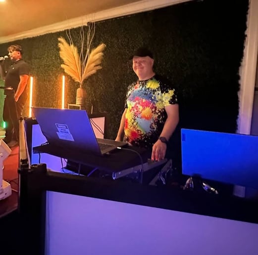 Gallery photo 1 of DJ RomanN
