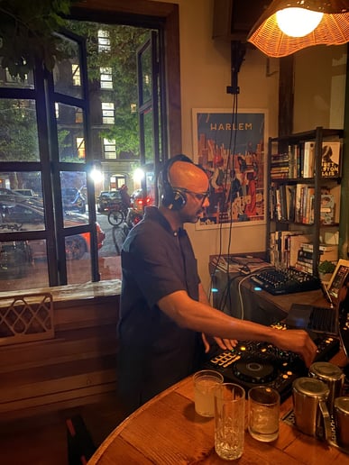 Gallery photo 2 of DJ Rome
